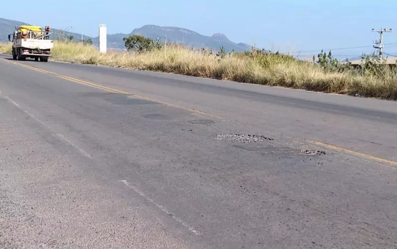 Moradores de Alpinópolis (MG) protestam por melhorias na rodovia MG-446