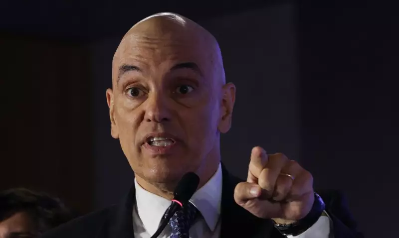 Moraes acusa Eduardo Bolsonaro de interferir em processo no STF: entenda o caso