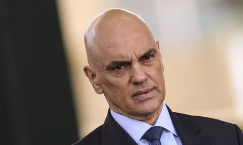 Moraes afirma que Bolsonaro confessou obstrução de Justiça em flagrante — detalhes explosivos