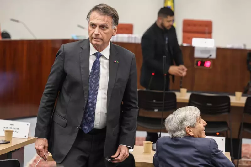 Moraes impõe tornozeleira e restrições a Bolsonaro: veja os detalhes da decisão judicial