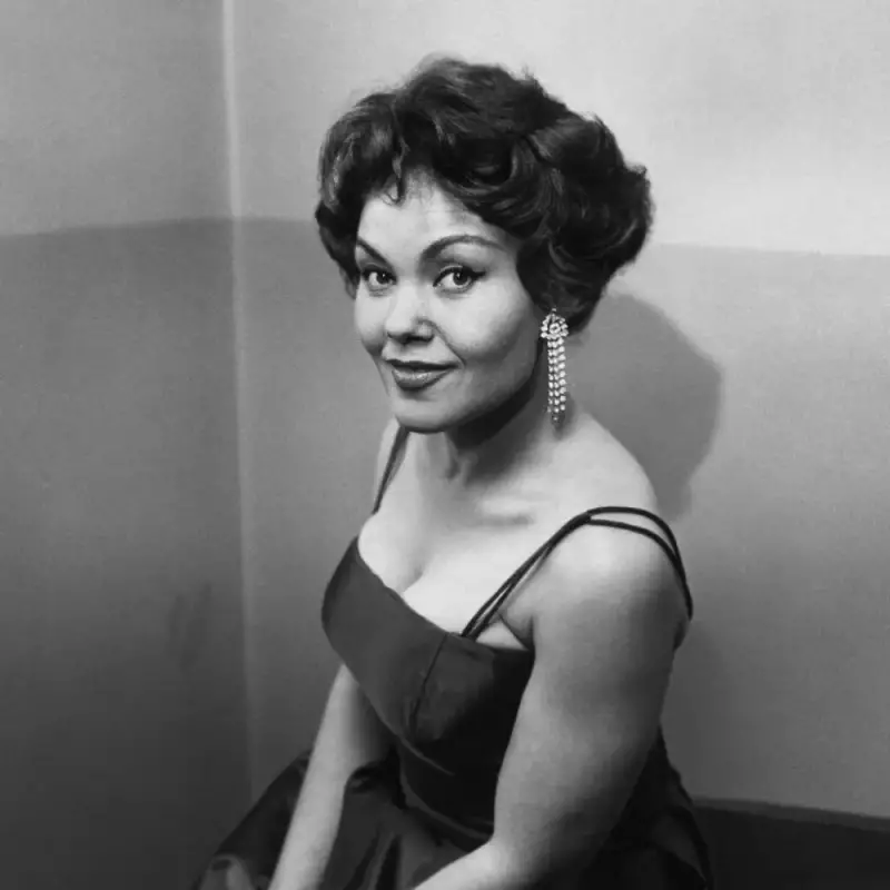 Morre aos 97 anos Cleo Laine, lendária cantora britânica que encantou o mundo ao lado de Sinatra e Ray Charles