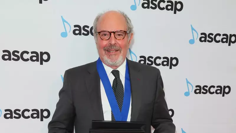 Morre Mark Snow, compositor da icônica trilha de 'Arquivo X', aos 78 anos