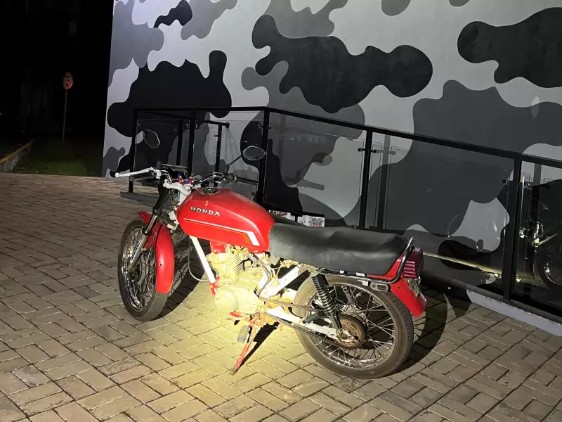 Moto furtada há 25 anos é recuperada em Cascavel: veja os detalhes da apreensão