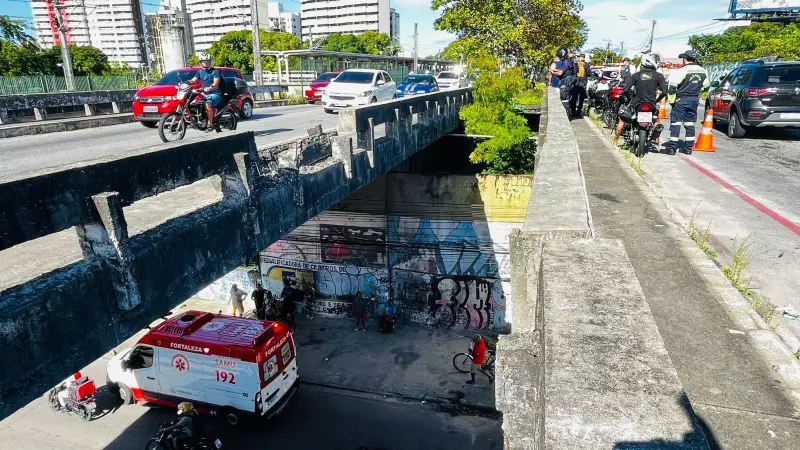 Motociclista cai de viaduto em Fortaleza após acidente: veja detalhes