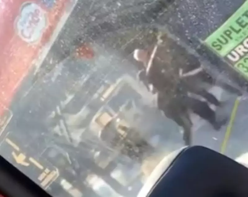 Motorista de ônibus da linha 125 é agredido por passageiro em Campinas: violência no transporte público