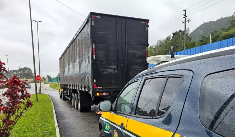Motorista é preso por simular assalto e desviar carga de R$ 1,5 milhão na Grande Florianópolis