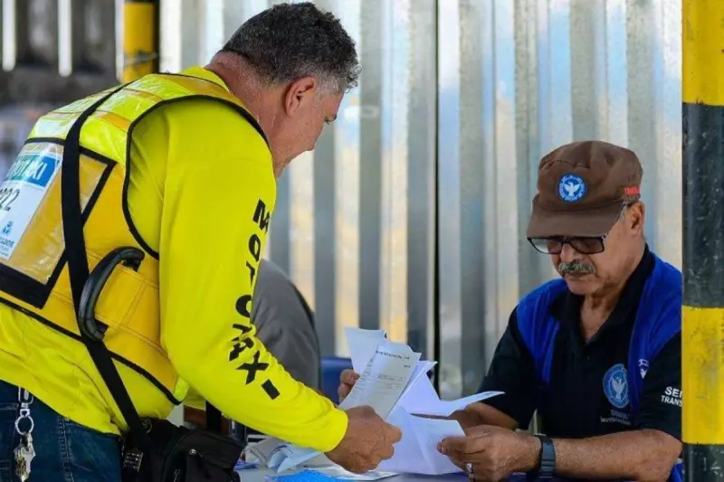 Mototaxistas de Salvador têm até sexta-feira para atualizar cadastro na SEMOB