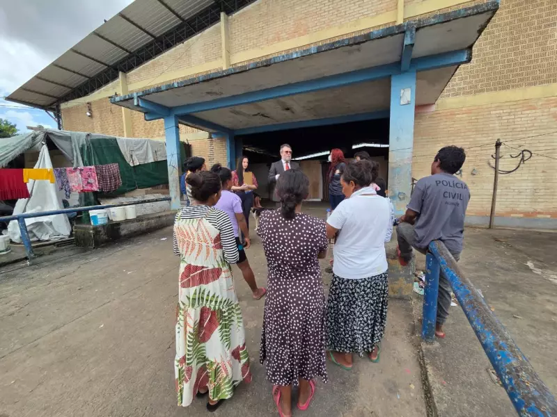 MP fiscaliza ocupação espontânea com 400 migrantes indígenas em Boa Vista