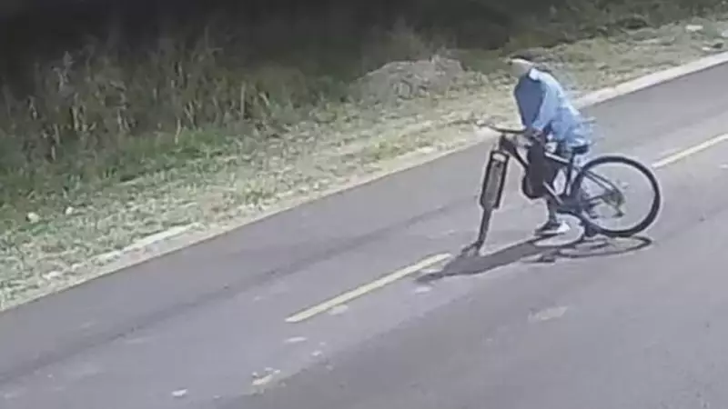 Mulher é perseguida por ciclista durante corrida em Araçatuba — veja o vídeo chocante