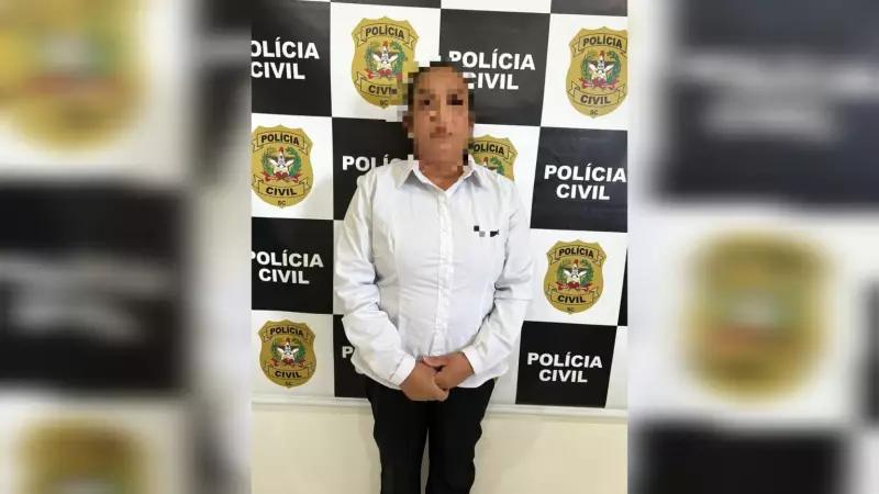 Mulher foragida do Ceará é presa em SC enquanto trabalhava como faxineira