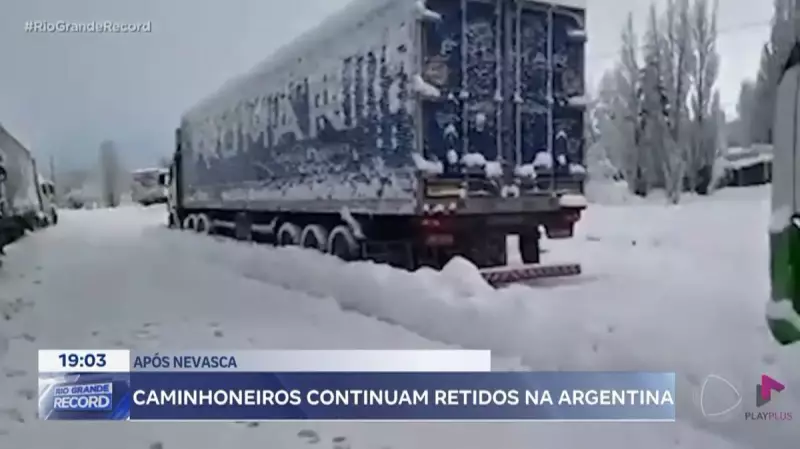 Nevasca histórica prende caminhoneiros gaúchos na fronteira entre Argentina e Chile