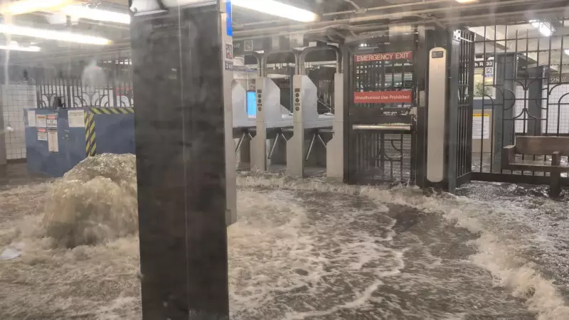 Nova York sob água: tempestades transformam ruas em rios e estações em piscinas