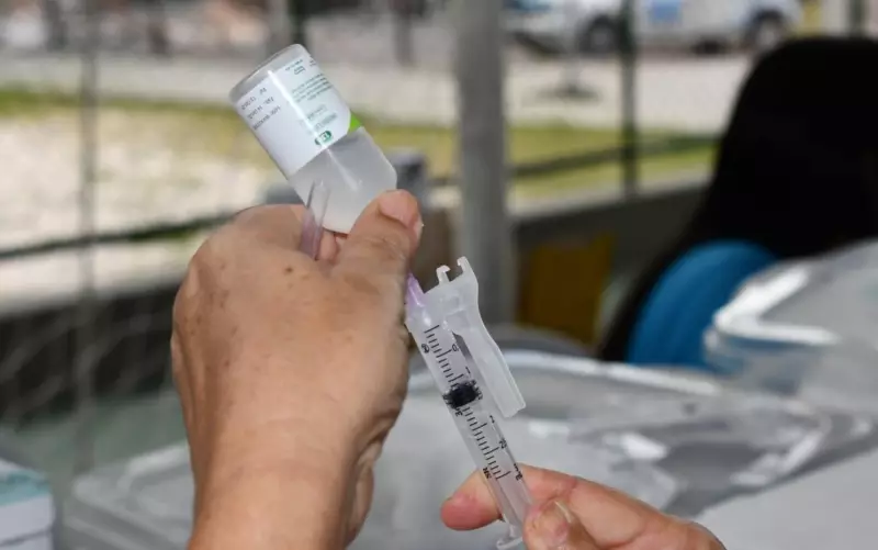 Novo esquema de vacinação contra meningite começa em Alagoinhas: veja locais e datas