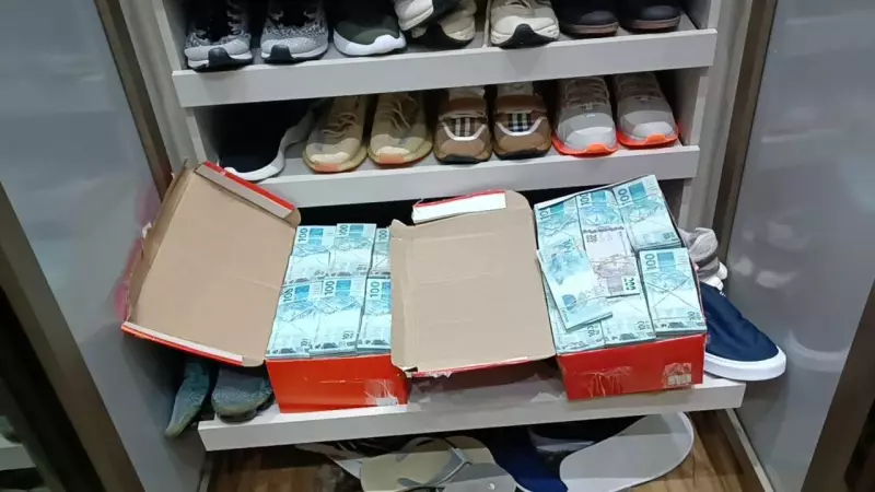 Operação contra tráfico internacional encontra milhões em espécie escondidos em caixas de sapato em mansão no Paraná