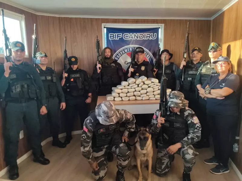 Operação da Base Candiru apreende 46 tabletes de maconha escondidos em veículo dentro de embarcação na região de Santarém