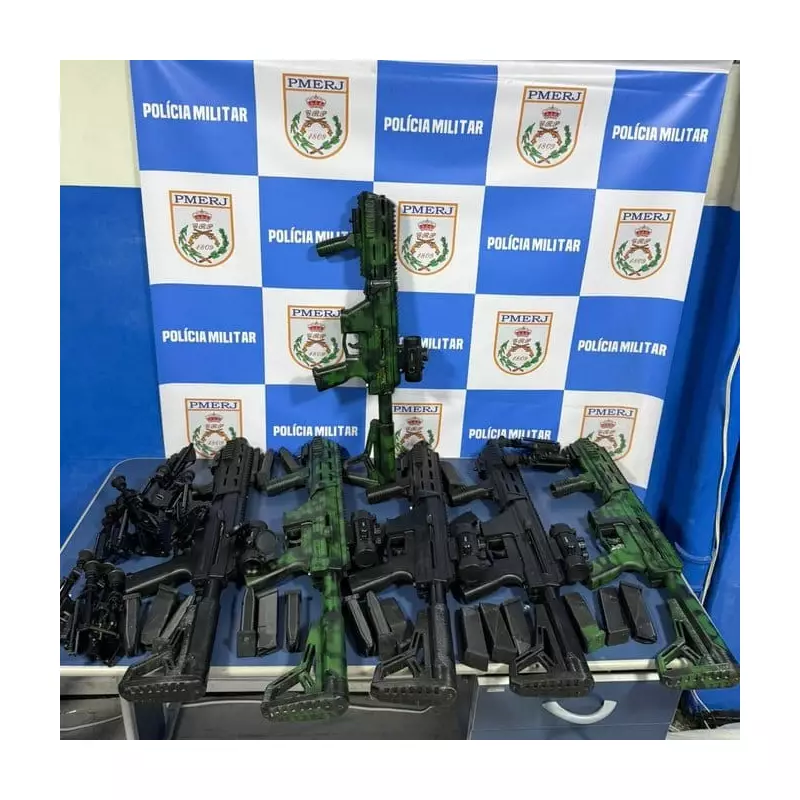 Operação da PM apreende armas pesadas e munição na Rodoviária Novo Rio, no RJ