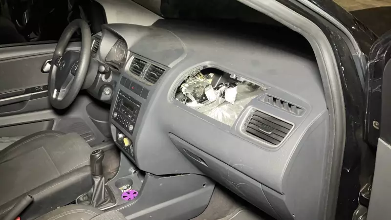 Operação da PM apreende carro-cofre com mais de 3 mil porções de cocaína em Limeira