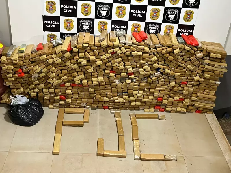 Operação policial em MT apreende quase 1 tonelada de maconha e prende três suspeitos