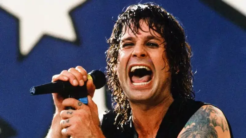 Ozzy Osbourne anuncia último show da carreira após décadas de lutas contra drogas e Parkinson