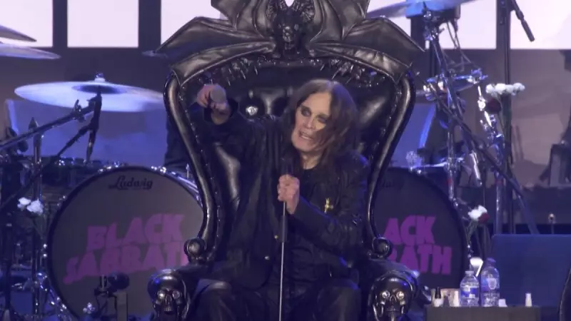 Ozzy Osbourne arrecada milhões para hospitais no Reino Unido em emocionante despedida