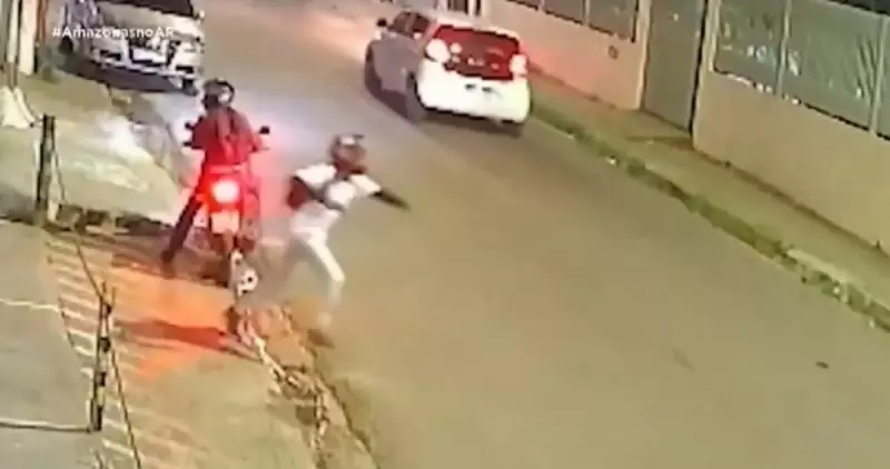 Pai é baleado ao proteger filha de assalto em fila de UBS no Amazonas