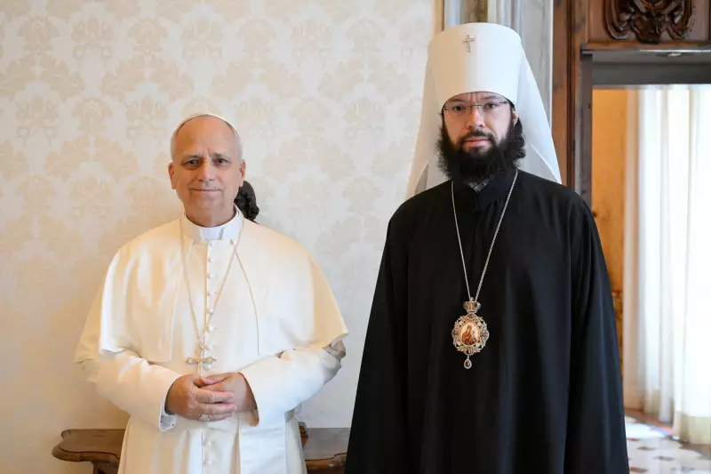 Papa Leão XIV e líder ortodoxo russo debatem crise na Ucrânia em encontro histórico
