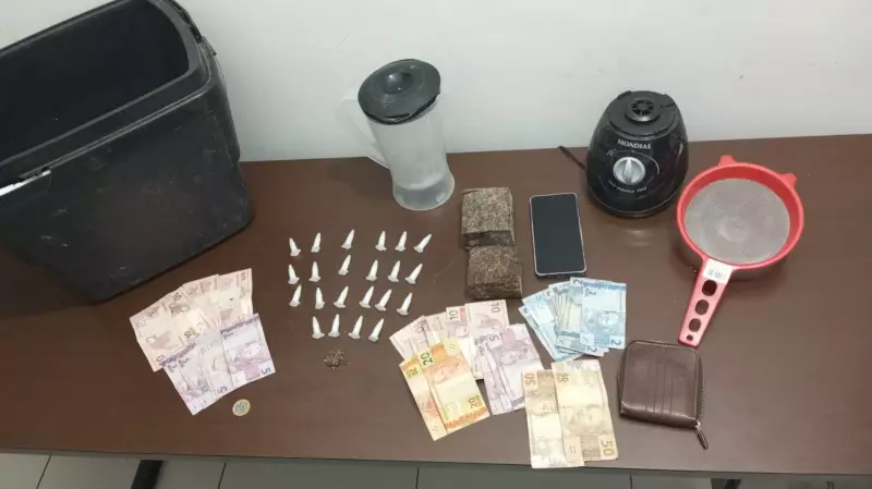 Perseguição policial em Tupã termina com dupla presa por tráfico de drogas