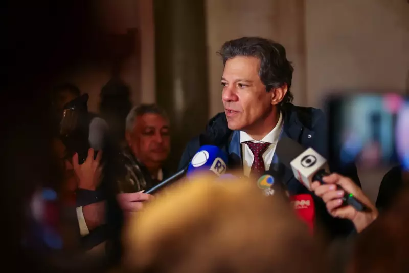 PIB brasileiro cresce 2,5% e inflação deve chegar a 4,9% em 2025, prevê governo