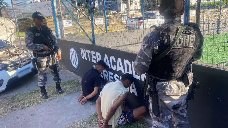 Policiais desvendam esquema de tráfico em Teresina: maconha escondida em carro levou à prisão de dupla