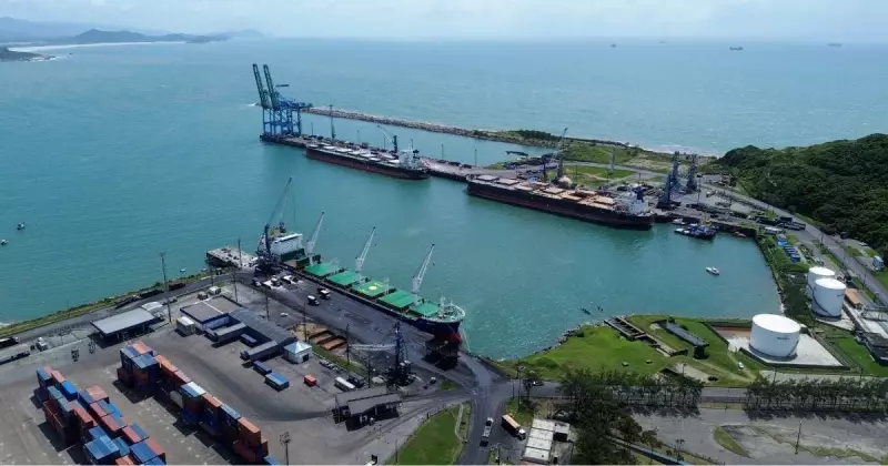 Porto de Imbituba bate recorde e movimenta R$ 800 milhões em apenas 6 meses!