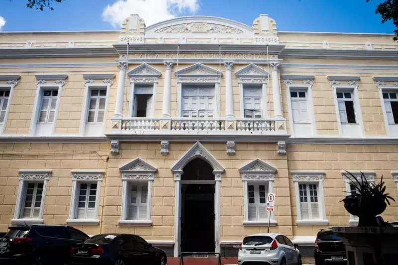 Prefeitura de Fortaleza assume gestão temporária da Santa Casa de Misericórdia: entenda o que muda