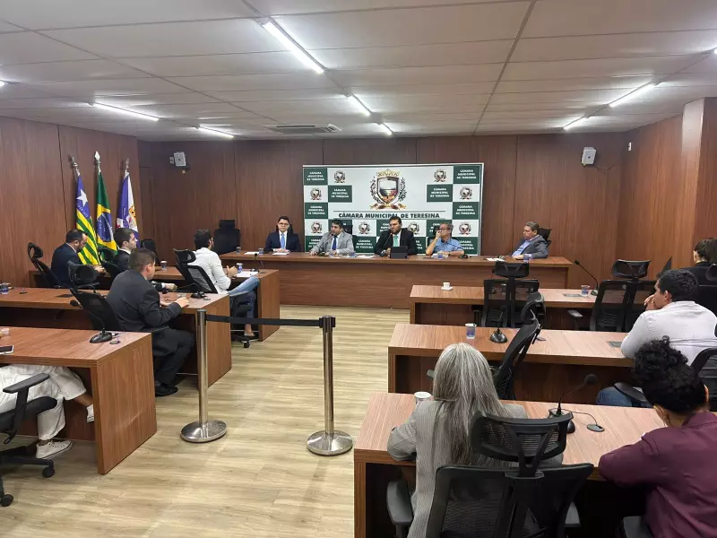 Procuradoria Geral propõe prorrogação de contrato de limpeza pública em Teresina por mais 6 meses