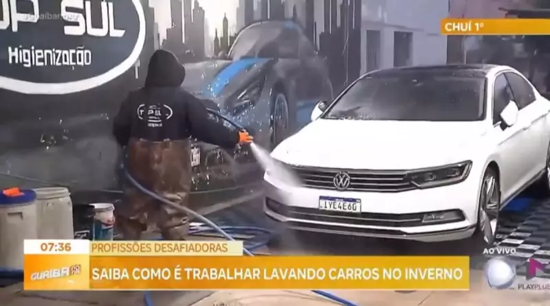 Profissionais de lavagem automotiva enfrentam frio intenso em Porto Alegre com determinação