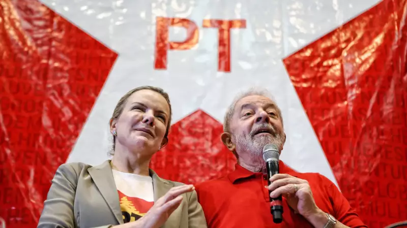 PT busca presidente de perfil centrista enquanto partido avança para a esquerda