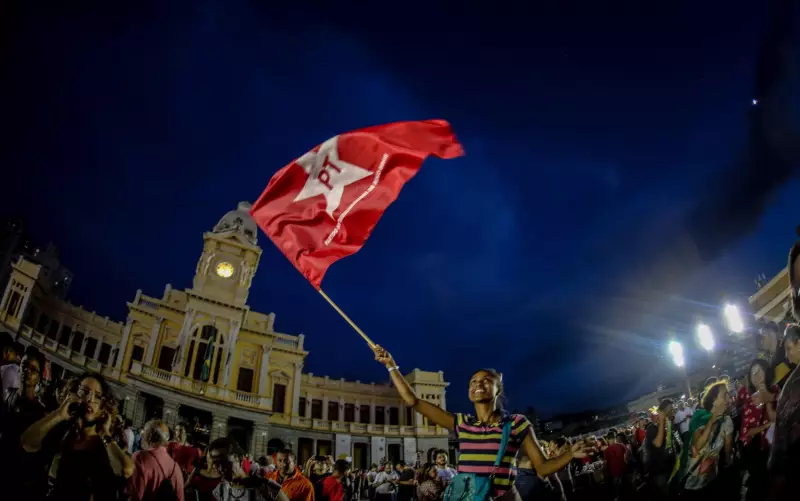 PT escolhe novo presidente em meio a desafios de popularidade e eleições de 2026