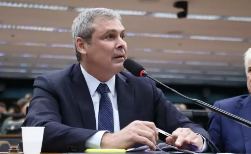 PT reforça pedido de cassação de Eduardo Bolsonaro: entenda o caso