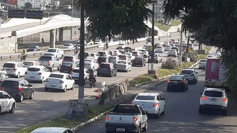 Quase metade dos veículos do RN está com licenciamento atrasado, alerta Detran