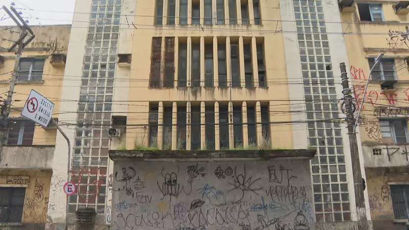 Recife atrasa edital para moradia popular no centro: entenda os impactos