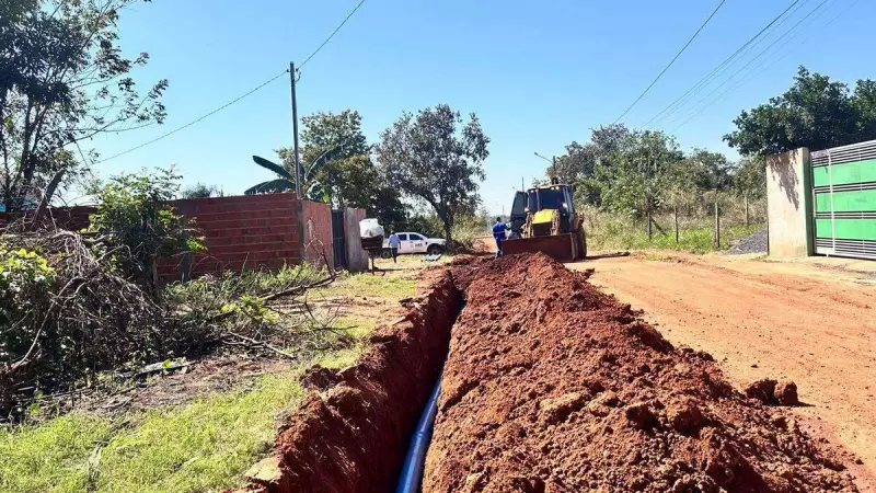 Rede de água chega ao Colinas Verdejantes e promete melhorias para a região