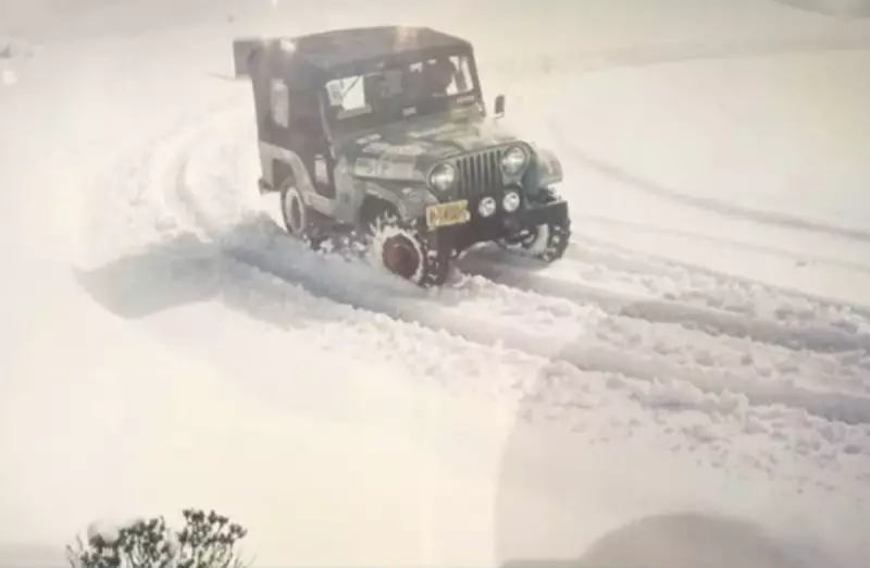 Relíquias de um fotógrafo encontradas em SC: a emocionante história por trás do jipe na neve