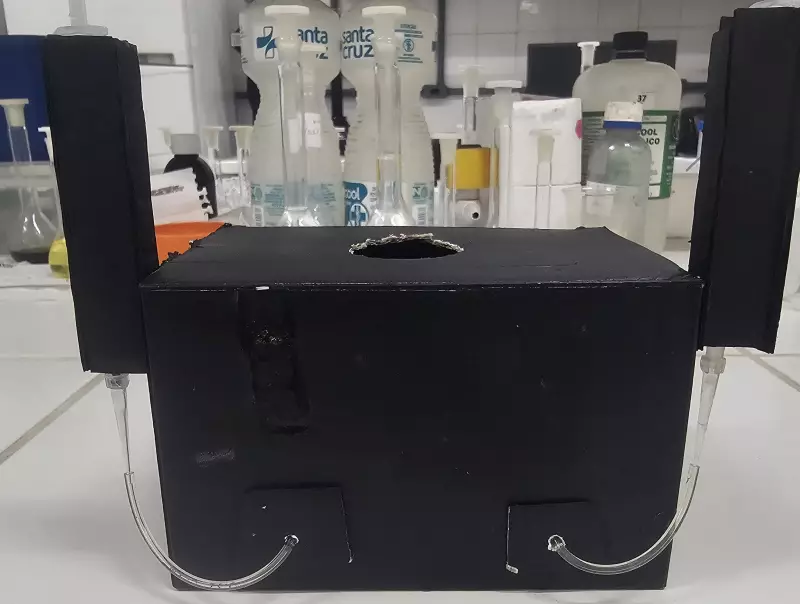 Revolução na perícia: cientistas criam câmara escura que detecta sangue em cenas de crime usando vídeo de celular