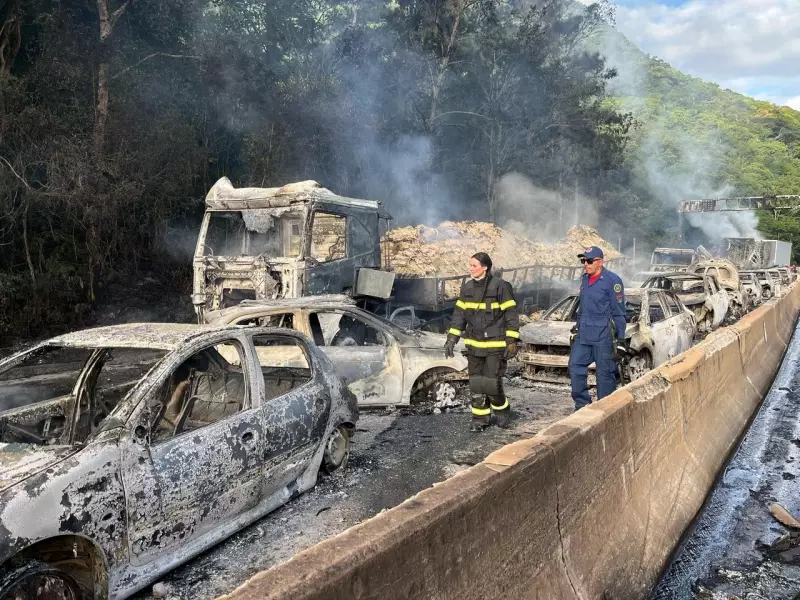 Santa Catarina registra 21 acidentes por dia e é o 4º estado com mais mortes no trânsito em 2025, segundo PRF