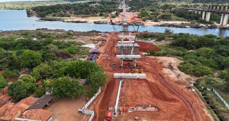 Seis meses após tragédia, construção de nova ponte entre Tocantins e Maranhão atinge 50% de conclusão