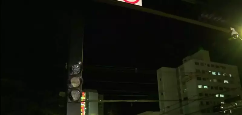 Semáforos desligados causam caos no trânsito de Campo Grande durante horário de pico