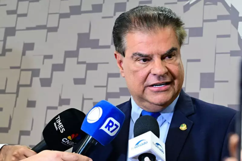 Senador brasileiro lidera comitiva aos EUA para negociar tarifas: 'Diálogo é essencial'