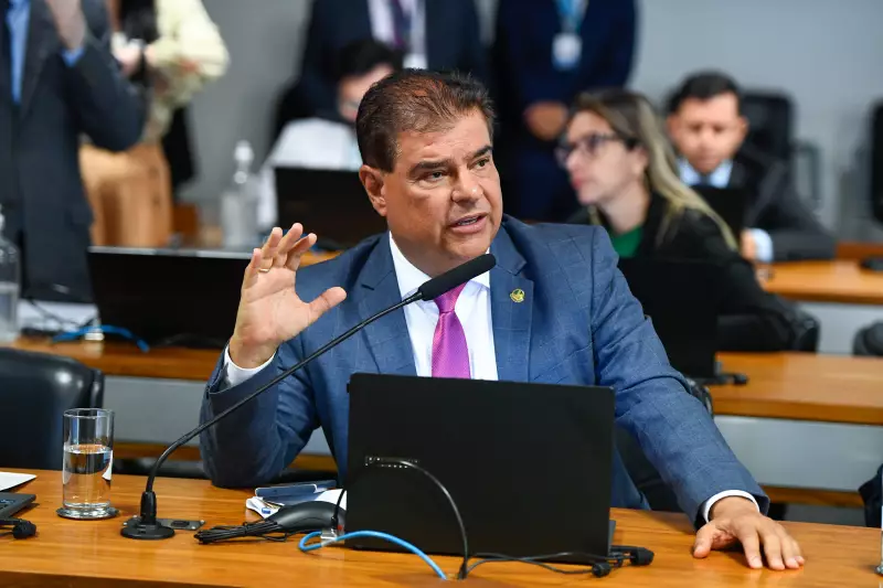 Senador propõe inclusão da 'caneta emagrecedora' no SUS: entenda a polêmica
