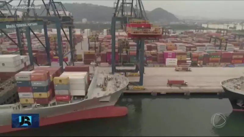 Setores que mais exportam para os EUA temem colapso com novas taxas anunciadas por Trump