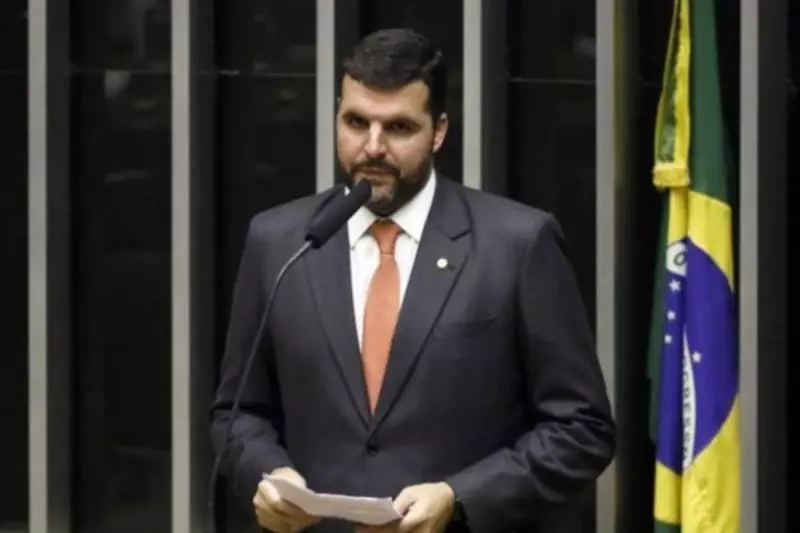 Sobretaxa dos EUA gera crise na bancada ruralista: cobram Lula, mas silenciam sobre Trump
