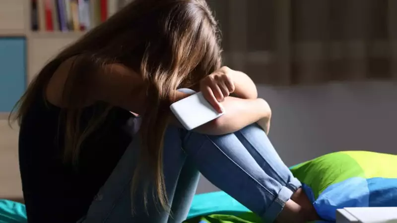 Solidão atinge uma em cada seis pessoas no mundo, alerta OMS