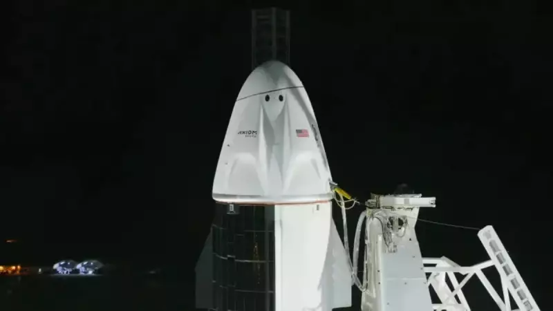 SpaceX captura imagens deslumbrantes da Terra e da Estação Espacial em missão histórica